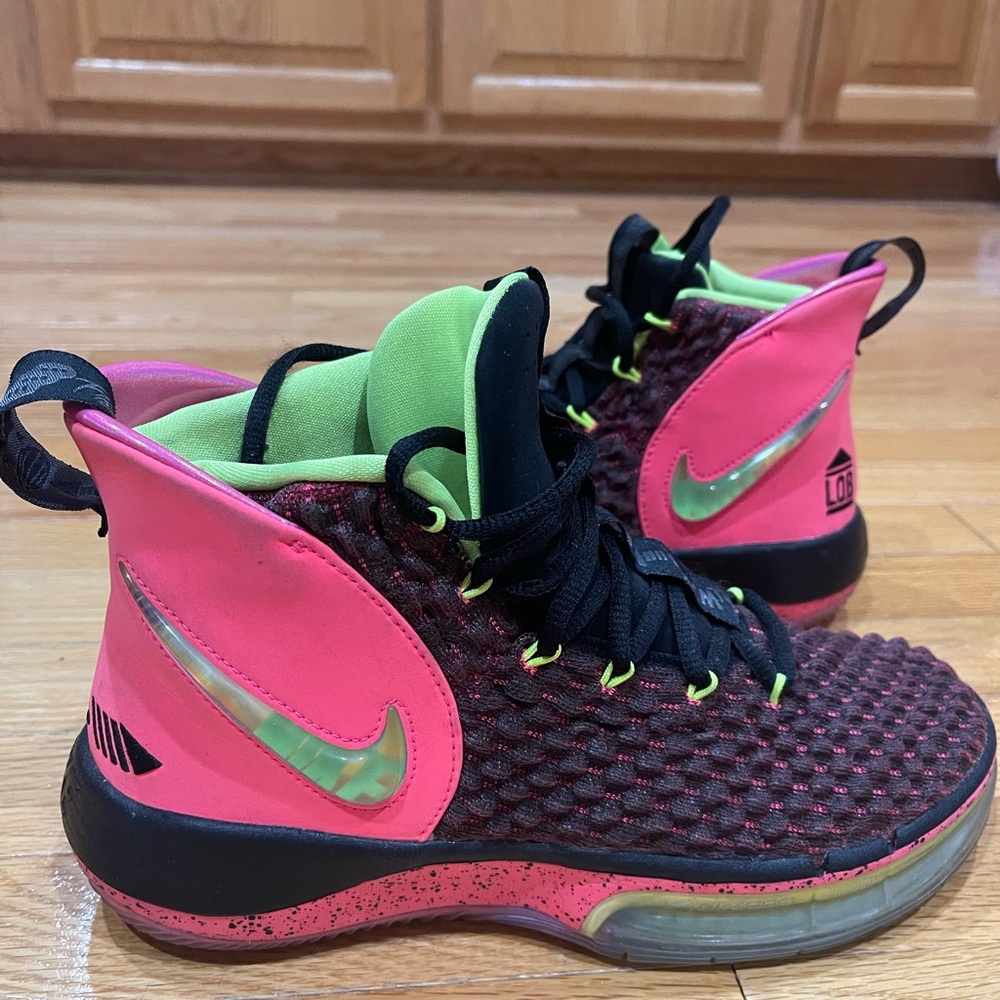 Men’s Nike basketball shoes